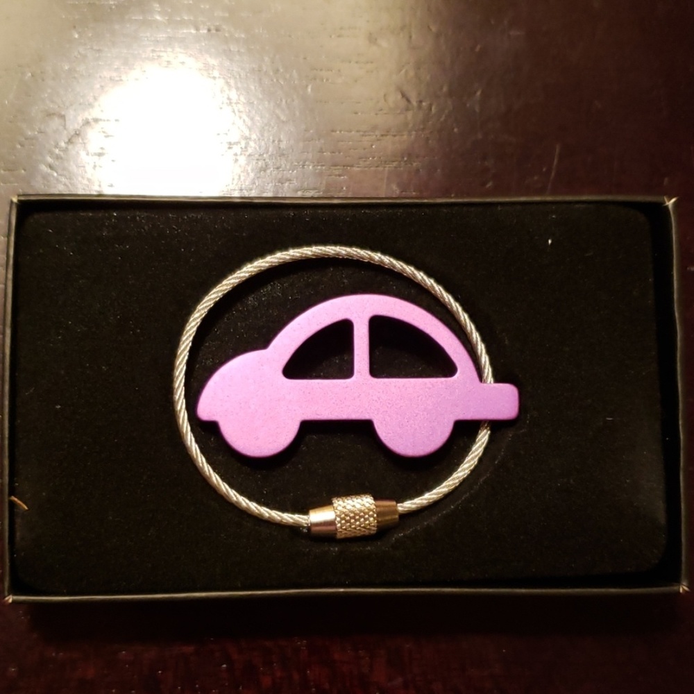 Troika car buggy keychain